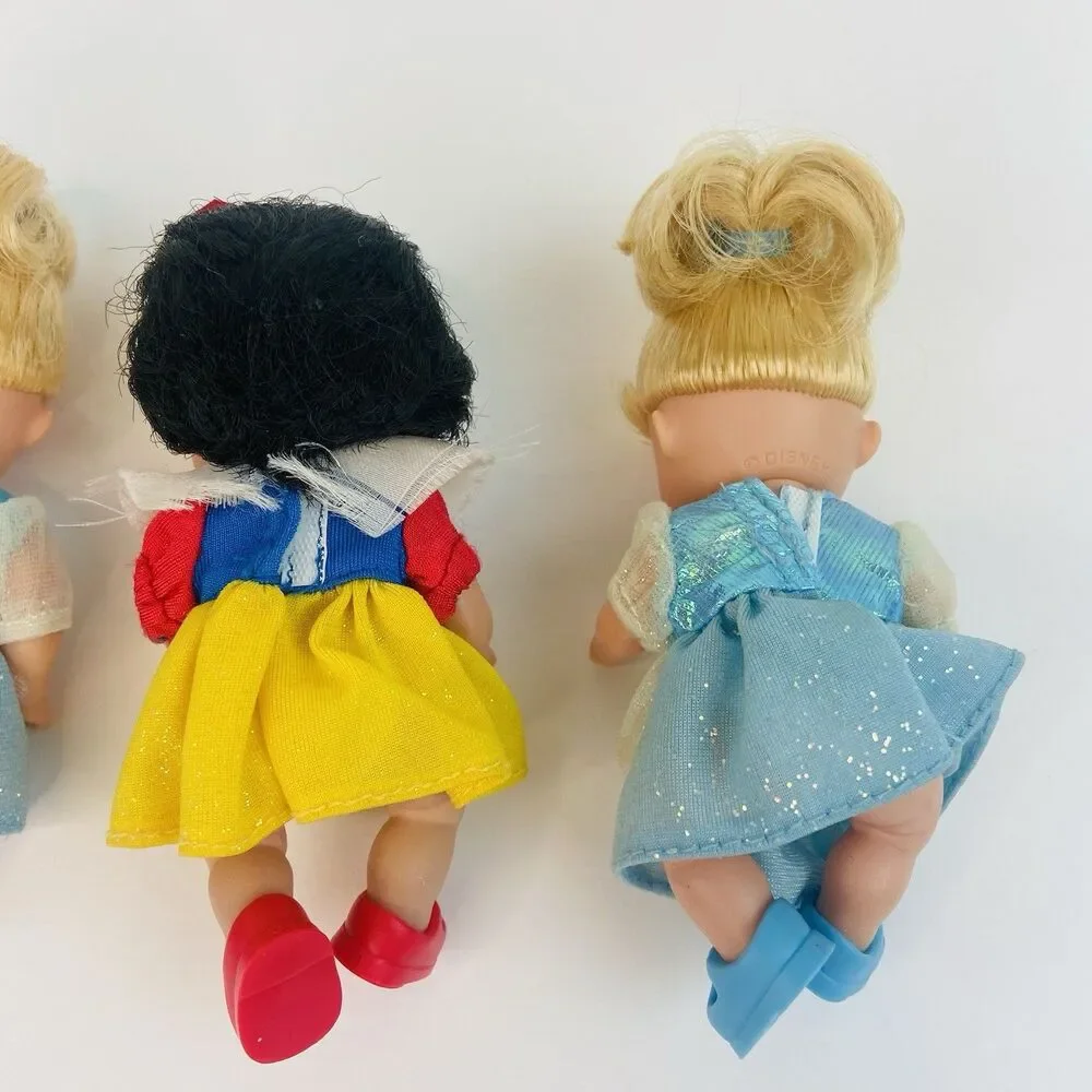 Disney Royal Nursery Princesses Snow White Sleeping Beauty Cinderella Lot of 5